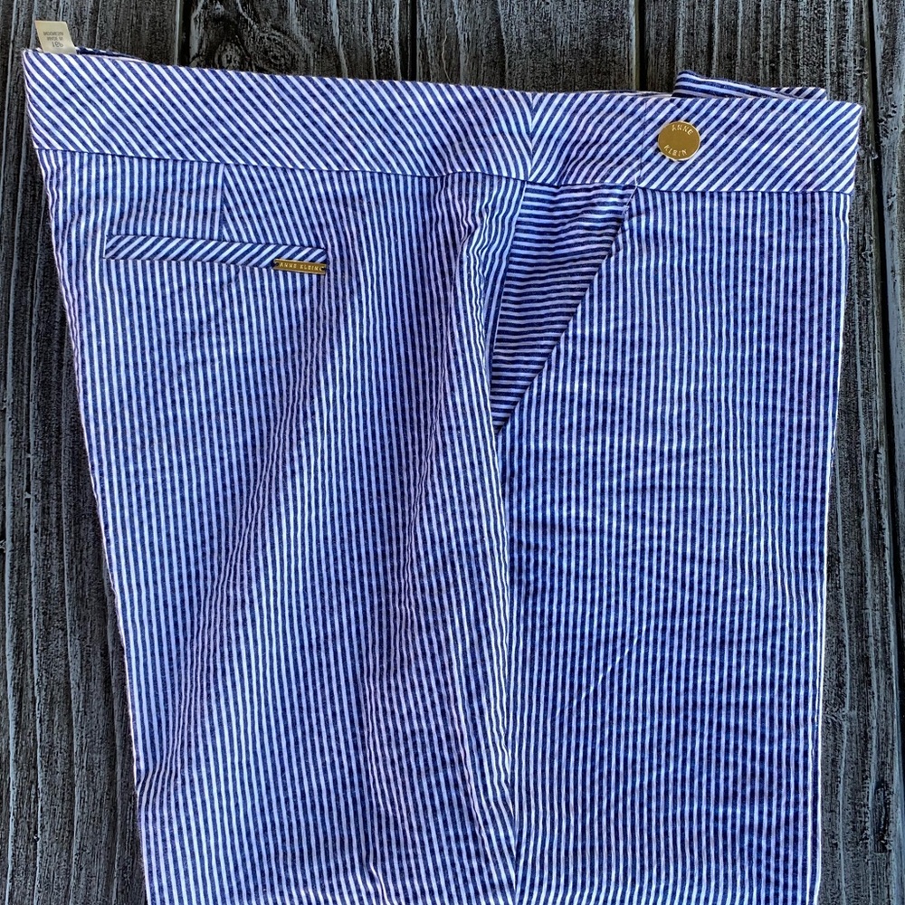 Plus Size Petite Pinstripe Linen Cropped Pants - Picture 4 of 6